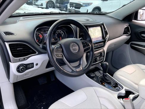 Used 2020 Jeep Cherokee Limited image 18