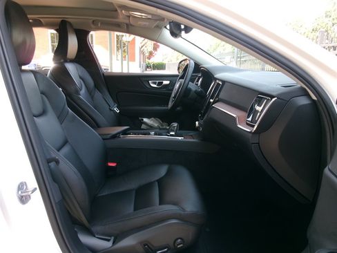 Used 2024 Volvo S60 B5 Plus AWD/4WD image 16