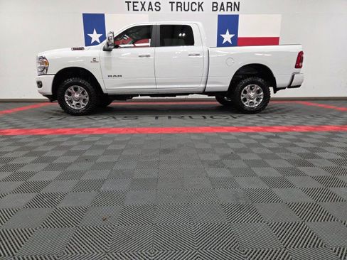 Used 2024 RAM 2500 Laramie AWD/4WD image 1