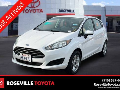 Used 2019 Ford Fiesta SE image 1