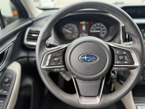 Used 2023 Subaru Forester AWD/4WD image 10