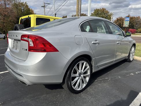 Used 2017 Volvo S60 T5 Inscription w/ Convenience Package image 6