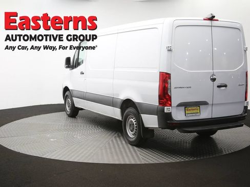 Used 2019 Freightliner Sprinter 2500 RWD image 60