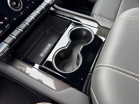 New 2026 GMC Yukon XL Elevation image 26