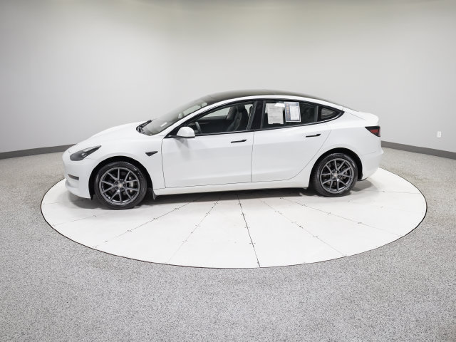 Used 2023 Tesla Model 3 Standard Range RWD image 29