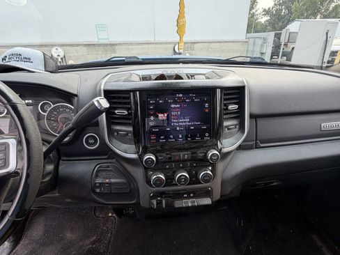 Used 2021 RAM 3500 Big Horn w/ Level 1 Equipment Group AWD/4WD image 17
