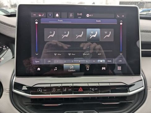 Used 2023 Jeep Compass Limited AWD/4WD image 28