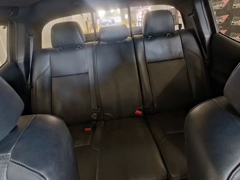 Used 2022 Toyota Tacoma TRD Off-Road w/ TRD Premium Off Road Package AWD/4WD image 6