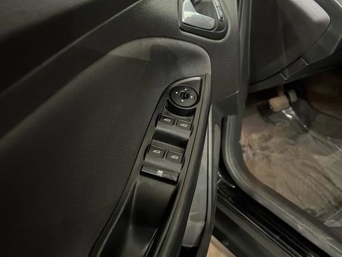 Used 2017 Ford Focus SE image 19