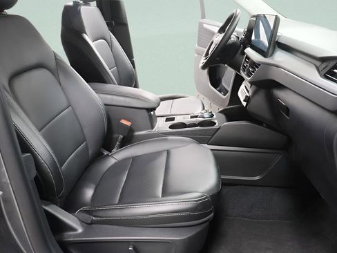 Used 2025 Ford Escape Platinum AWD/4WD image 32