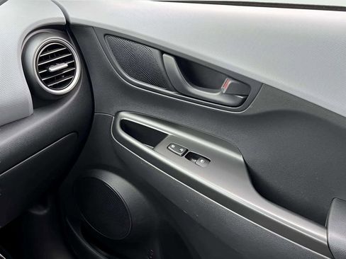 Used 2021 Hyundai Kona SEL image 31