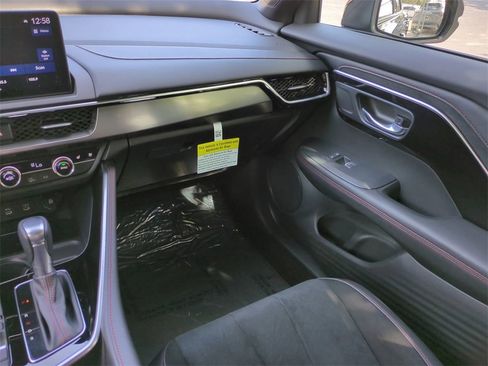 Certified 2025 Acura ADX A-Spec image 17