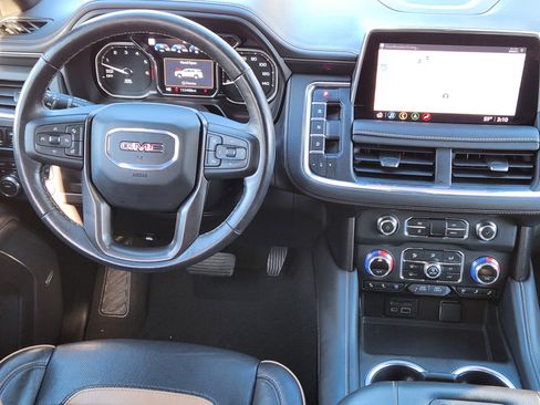 Used 2021 GMC Yukon AT4 w/ AT4 Premium Package image 28