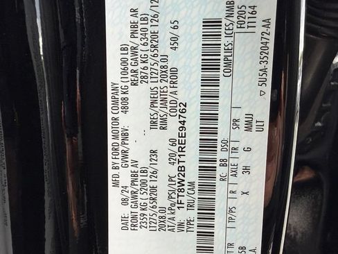 Used 2024 Ford F250 Lariat w/ Black Appearance Package AWD/4WD image 29