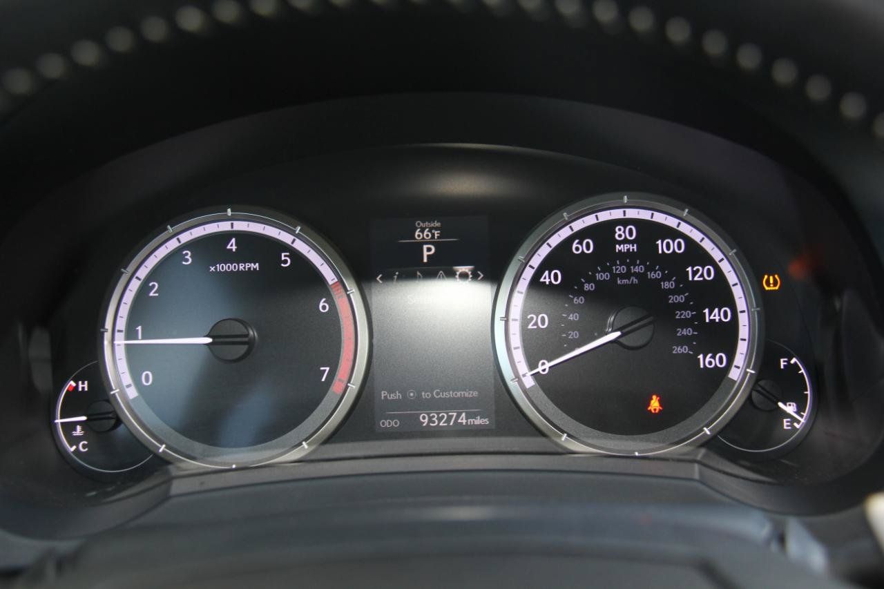 Used 2016 Lexus RC 200t RWD image 11