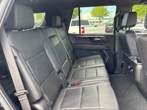 Used 2025 Chevrolet Tahoe LT AWD/4WD image 32
