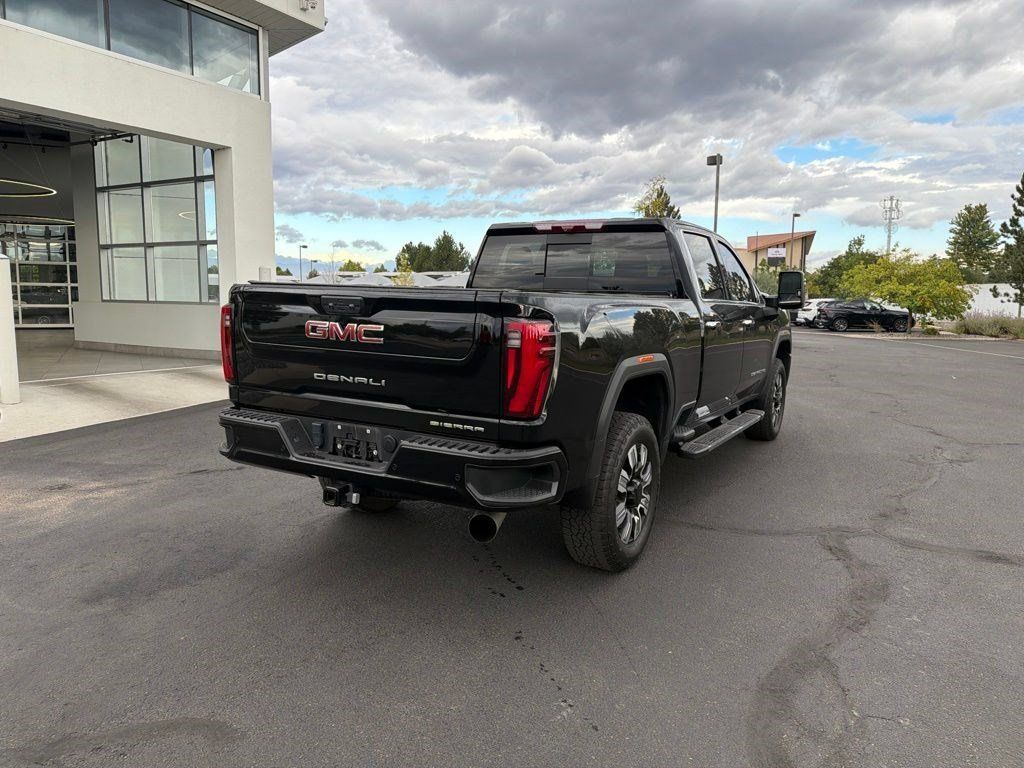 Used 2024 GMC Sierra 2500 Denali w/ Denali Reserve Package AWD/4WD image 5