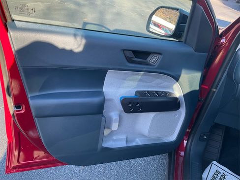 New 2025 Ford Maverick XLT w/ XLT Luxury Package image 14