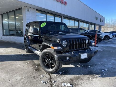 Used 2022 Jeep Wrangler Unlimited Sahara image 20