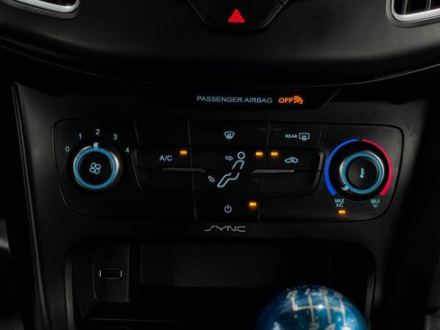 Used 2018 Ford Focus ST FWD image 25