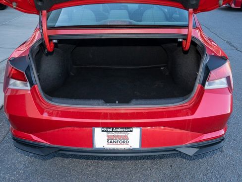 Used 2023 Hyundai Elantra SEL w/ Cargo Package image 5