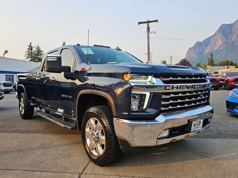 Used 2022 Chevrolet Silverado 3500 LTZ w/ LTZ Premium Package AWD/4WD image 3
