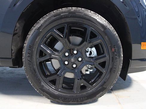 Used 2025 Ford Maverick Lobo image 38