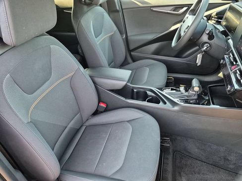Used 2025 Kia Niro LX FWD image 30