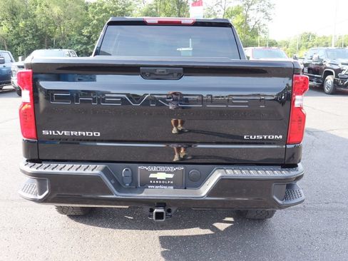 Used 2024 Chevrolet Silverado 1500 Custom Trail Boss AWD/4WD image 27