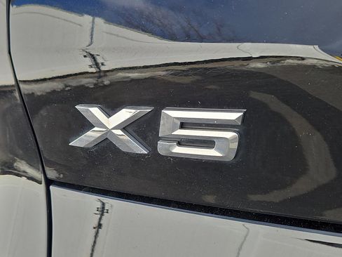 Used 2021 BMW X5 xDrive40i w/ Premium Package 3 image 31
