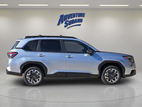 Certified 2025 Subaru Forester Premium AWD/4WD image 7