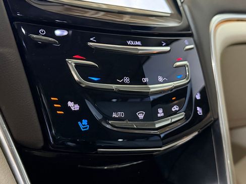Used 2016 Cadillac XTS Luxury w/ Driver Awareness Package FWD image 22