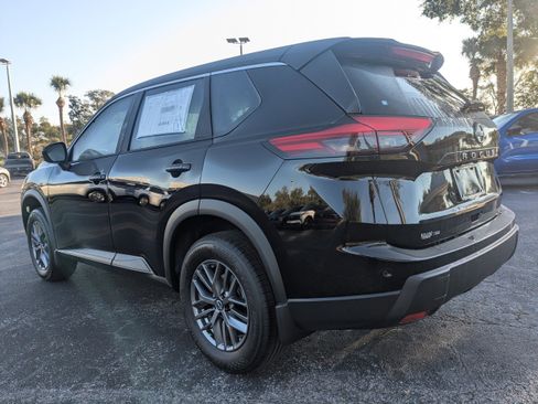 New 2026 Nissan Rogue S image 6