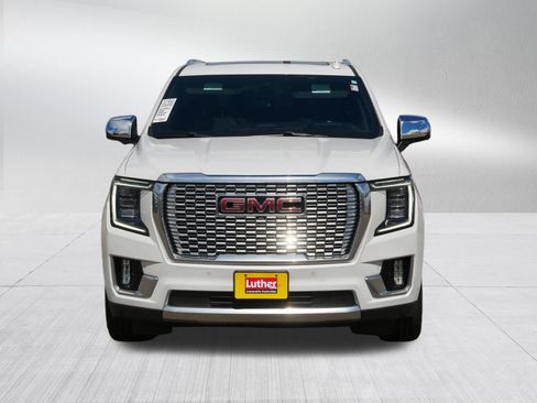 Used 2021 GMC Yukon Denali w/ Denali Ultimate Package AWD/4WD image 2
