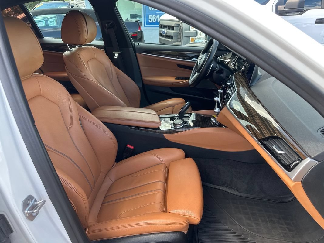 Used 2019 BMW 540i xDrive w/ M Sport Package AWD/4WD image 29