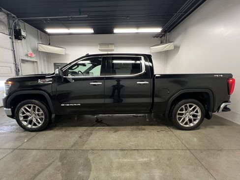 New 2026 GMC Sierra 1500 SLT w/ SLT Convenience Package image 8
