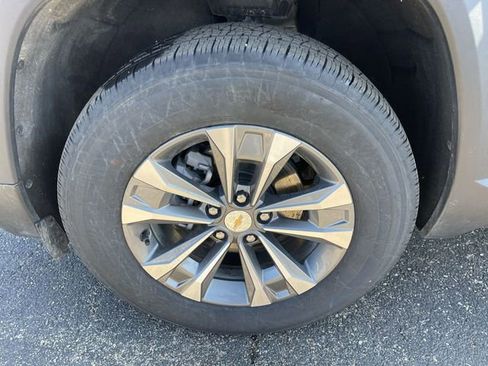 New 2026 Chevrolet Equinox LT w/ Convenience Package II image 10