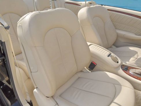 Used 2009 Mercedes-Benz CLK 350 CLK 350 2dr Convertible image 35