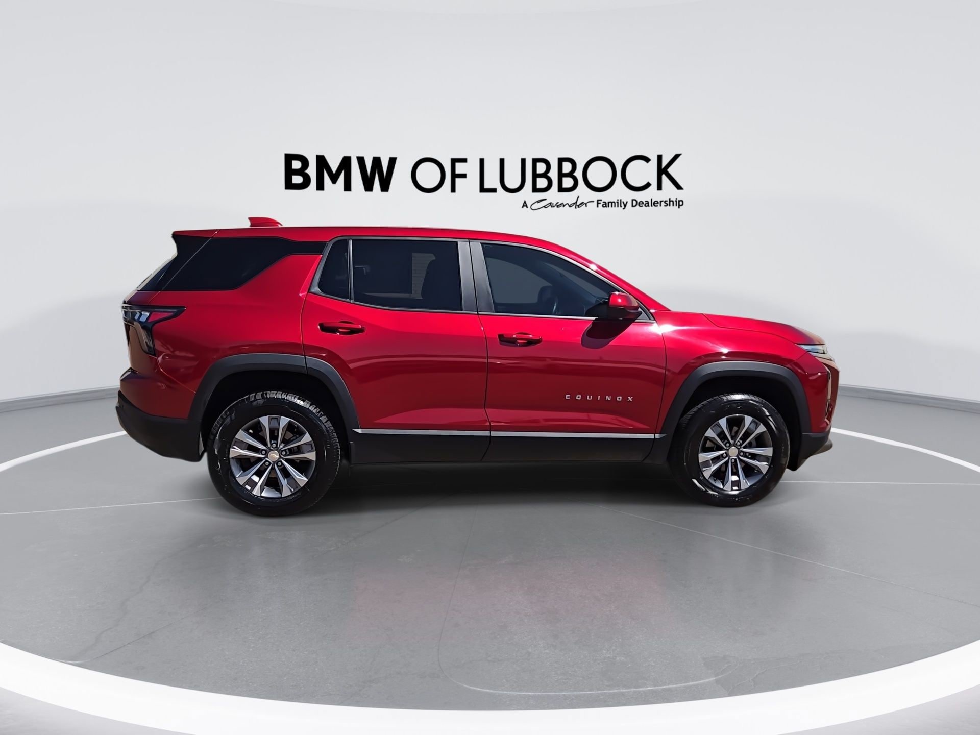 Used 2026 Chevrolet Equinox LT FWD image 9