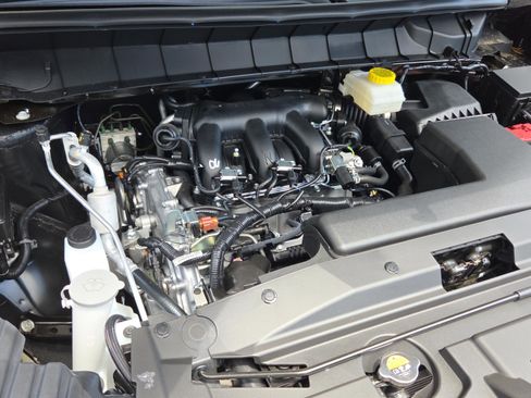 New 2026 Nissan Pathfinder SL FWD image 17