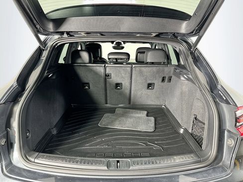 Used 2018 Porsche Macan image 27