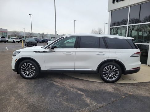 Certified 2023 Lincoln Aviator Reserve w/ Elements Package Plus image 4