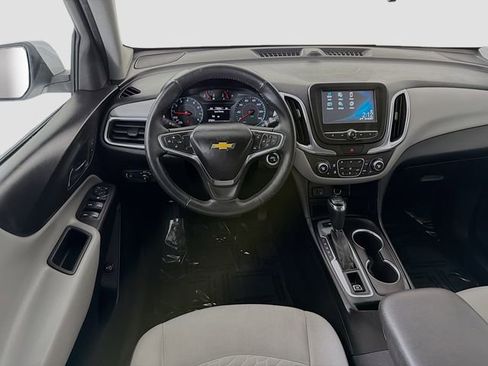 Used 2018 Chevrolet Equinox LT FWD image 22