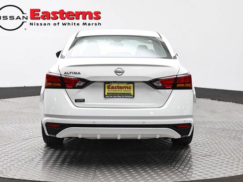 Used 2025 Nissan Altima 2.5 SV FWD image 6