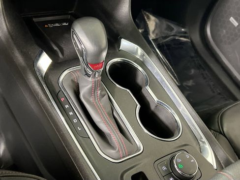 Used 2023 Chevrolet Traverse RS image 16