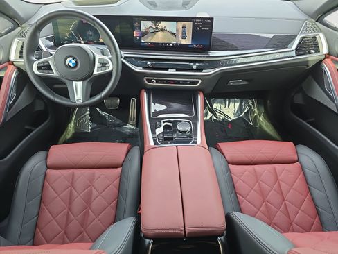 Used 2025 BMW X6 xDrive40i image 9
