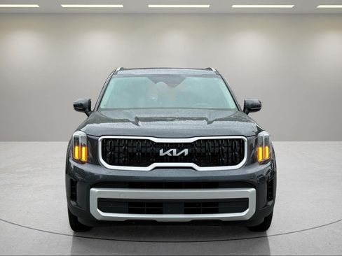 Used 2024 Kia Telluride EX FWD image 2
