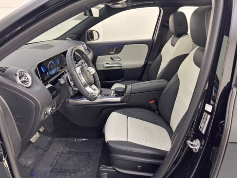 Used 2021 Mercedes-Benz GLA 35 AMG 4MATIC image 16