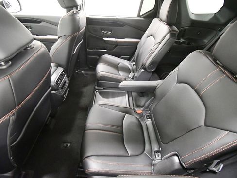 New 2026 Honda Pilot TrailSport image 9