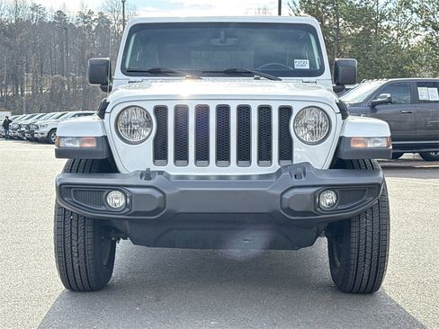 Used 2021 Jeep Wrangler Sport image 9